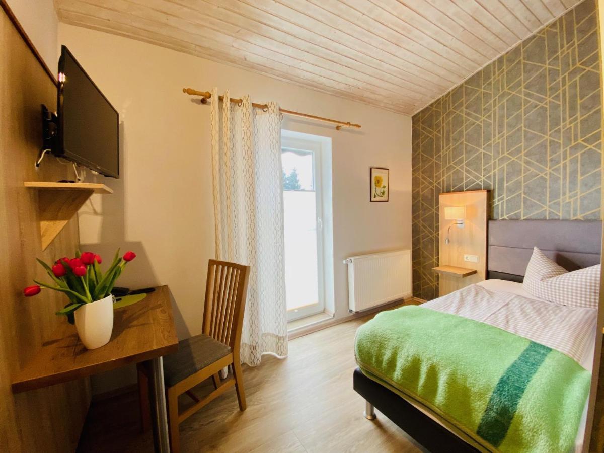Hotel Zur Kutsche Oberschöna Exteriér fotografie
